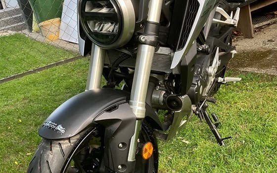 Gebrauchtmotorrad Honda CB 125 - Bild 1