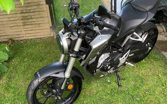 Gebrauchtmotorrad Honda CB 125 - Bild 3