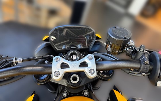 Neufahrzeug Triumph Street Triple 765 RS - Bild 12