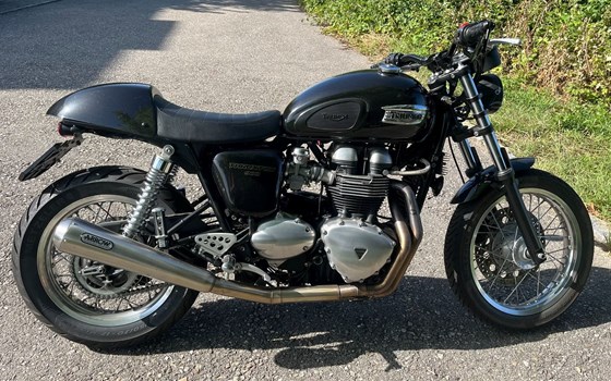 Motorrad Occasion Triumph Thruxton - Bild 4