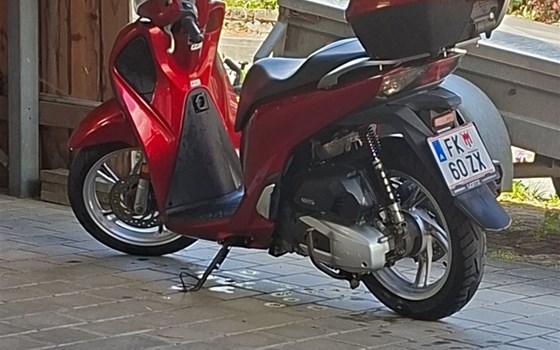 Gebrauchtmotorrad Honda SH125i - Bild 1