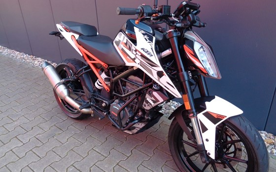 Gebrauchtmotorrad KTM 125 Duke - Bild 3