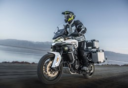 Neumotorrad CFMOTO 800MT-ES