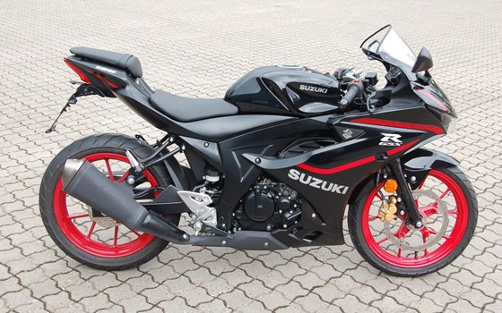 Gebrauchtmotorrad Suzuki GSX-R125 - Bild 1