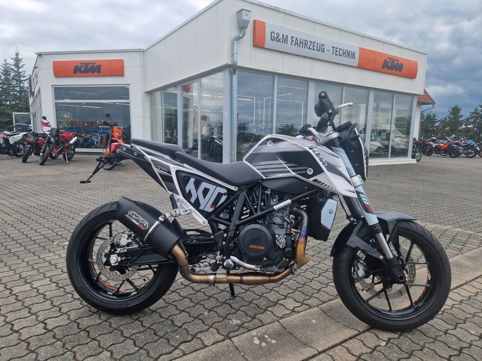 KTM 690 Duke 