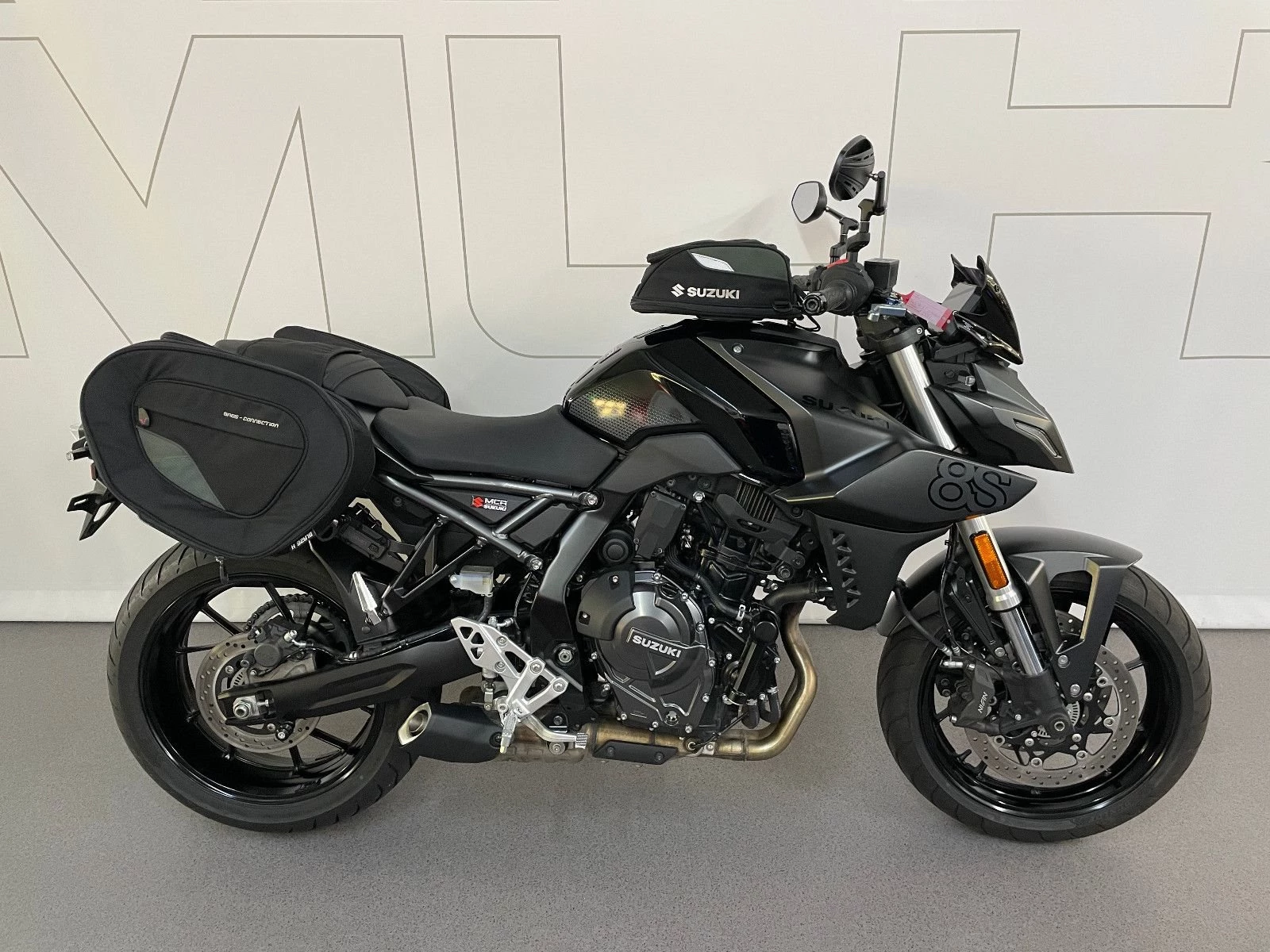 Suzuki GSX-8S