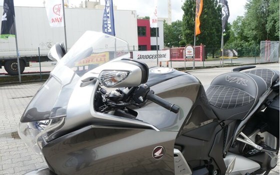 Gebrauchtmotorrad Honda VFR1200 FD - Bild 15