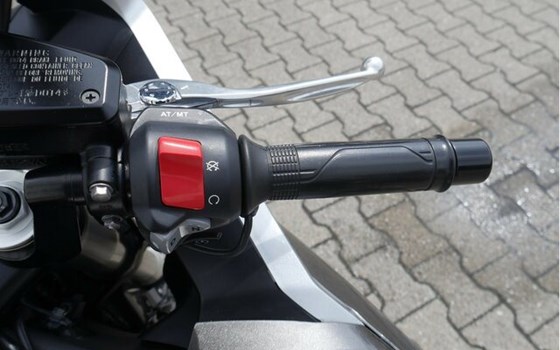 Gebrauchtmotorrad Honda VFR1200 FD - Bild 22