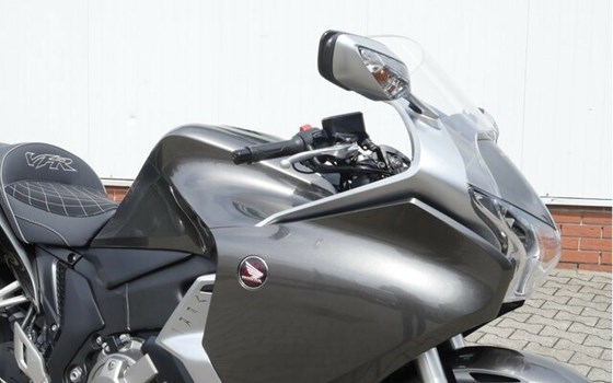 Gebrauchtmotorrad Honda VFR1200 FD - Bild 6