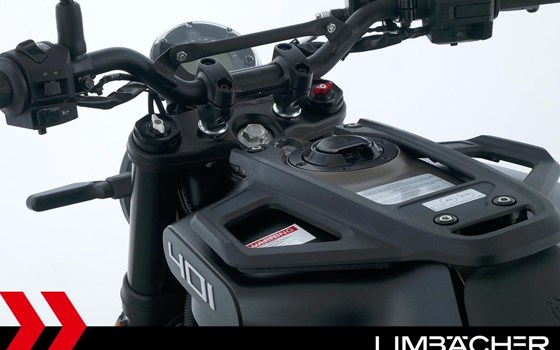 Gebrauchtmotorrad Husqvarna Svartpilen 401 - Bild 13