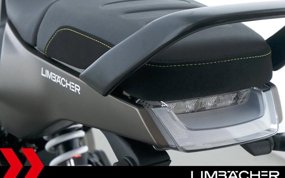 Gebrauchtmotorrad Husqvarna Svartpilen 401 - Bild 16