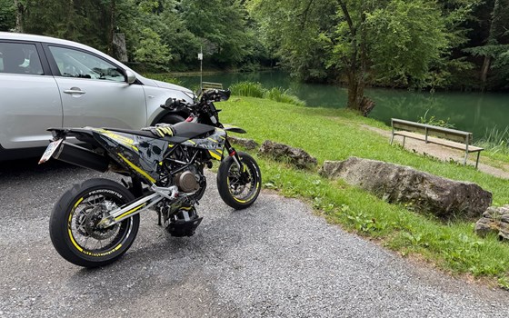 Gebrauchtmotorrad Husqvarna 701 Supermoto - Bild 3