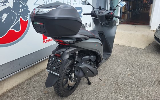 Gebrauchtmotorrad Honda SH350i - Bild 3