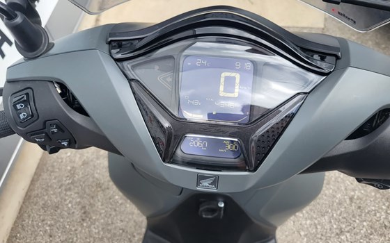 Gebrauchtmotorrad Honda SH350i - Bild 4