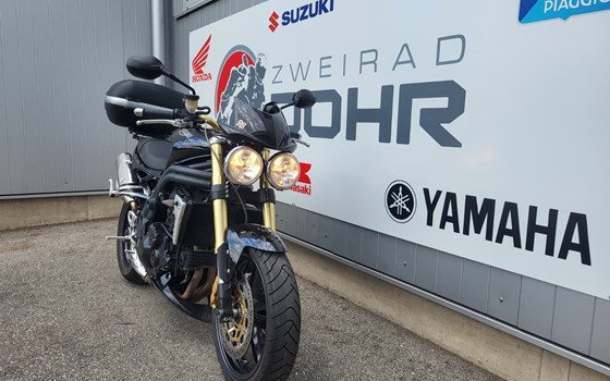 Gebrauchtmotorrad Triumph Speed Triple 1050 - Bild 2