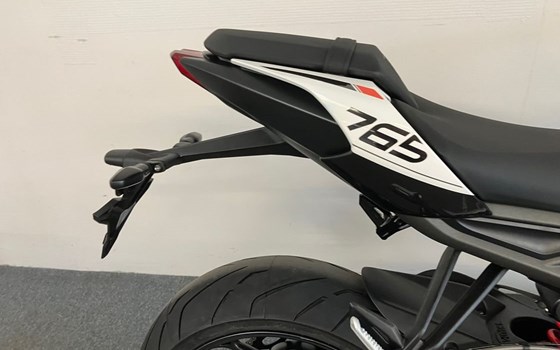 Neufahrzeug Triumph Street Triple 765 R - Bild 7