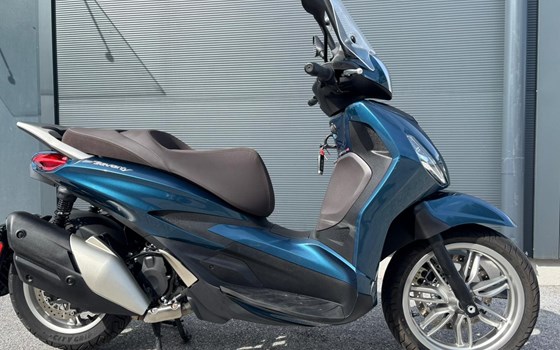 Gebrauchtmotorrad Piaggio Beverly 400 hpe - Bild 1