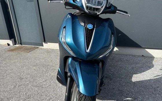 Gebrauchtmotorrad Piaggio Beverly 400 hpe - Bild 2