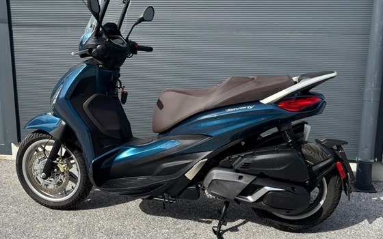 Gebrauchtmotorrad Piaggio Beverly 400 hpe - Bild 3
