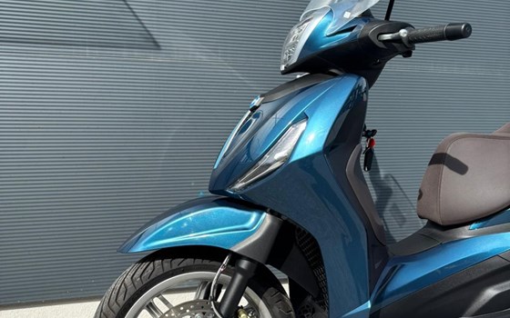 Gebrauchtmotorrad Piaggio Beverly 400 hpe - Bild 8