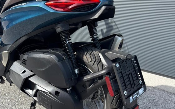 Gebrauchtmotorrad Piaggio Beverly 400 hpe - Bild 9