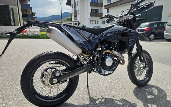 Neufahrzeug Sherco 125 4-Takt SM Black Moon RS - Bild 2