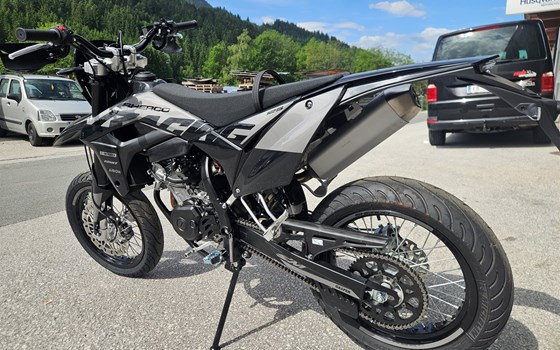 Neufahrzeug Sherco 125 4-Takt SM Black Moon RS - Bild 4