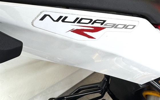 Gebrauchtmotorrad Husqvarna Nuda 900 R - Bild 7