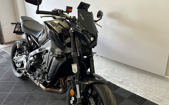 Gebrauchtmotorrad Yamaha MT-09 - Bild 2