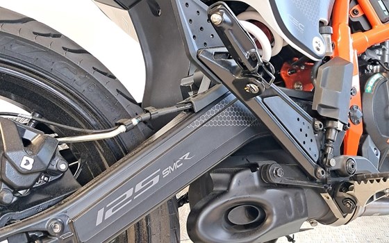 Neufahrzeug KTM 125 SMC R - Bild 10