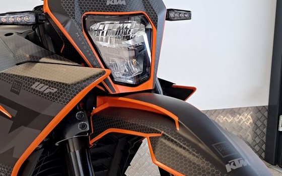 Neufahrzeug KTM 125 SMC R - Bild 6
