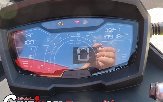 Gebrauchtmotorrad Aprilia SR GT 200 - Bild 5