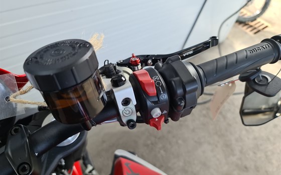 Gebrauchtmotorrad Ducati Monster + - Bild 11