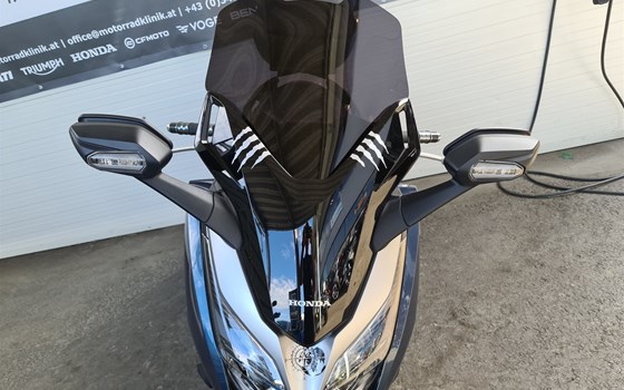 Gebrauchtmotorrad Honda Forza 300 - Bild 7