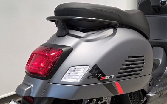 Neufahrzeug Vespa GTS 125 Super Sport - Bild 2