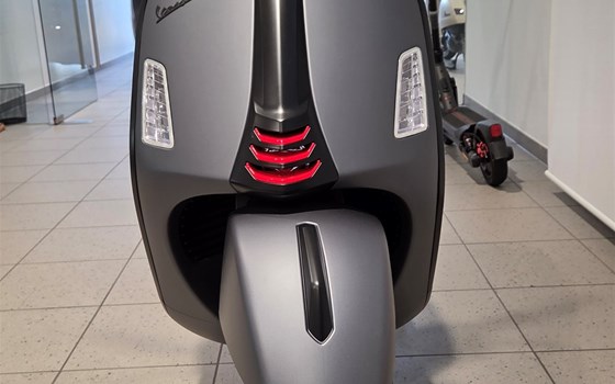 Neufahrzeug Vespa GTS 125 Super Sport - Bild 5