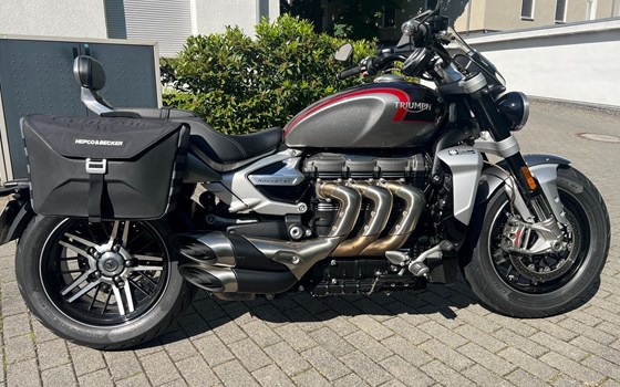 Gebrauchtmotorrad Triumph Rocket 3 GT - Bild 11