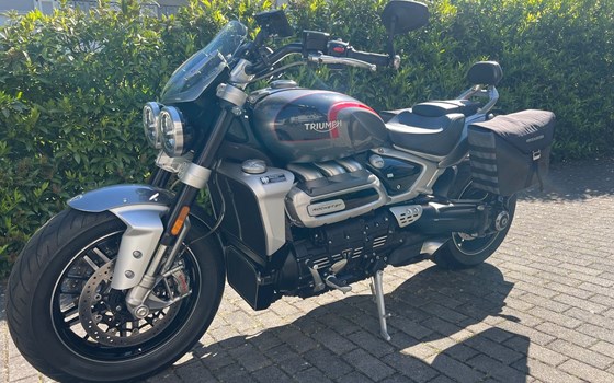Gebrauchtmotorrad Triumph Rocket 3 GT - Bild 2