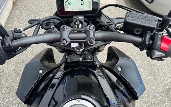Neufahrzeug Honda CB500 Hornet E-Clutch - Bild 4