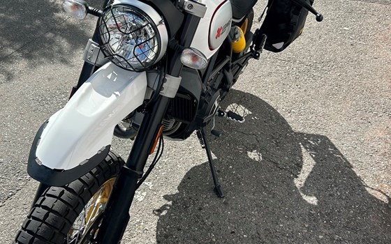 Gebrauchtmotorrad Ducati Scrambler Desert Sled - Bild 8