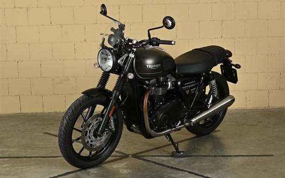 Motorrad Occasion Triumph Street Twin - Bild 3
