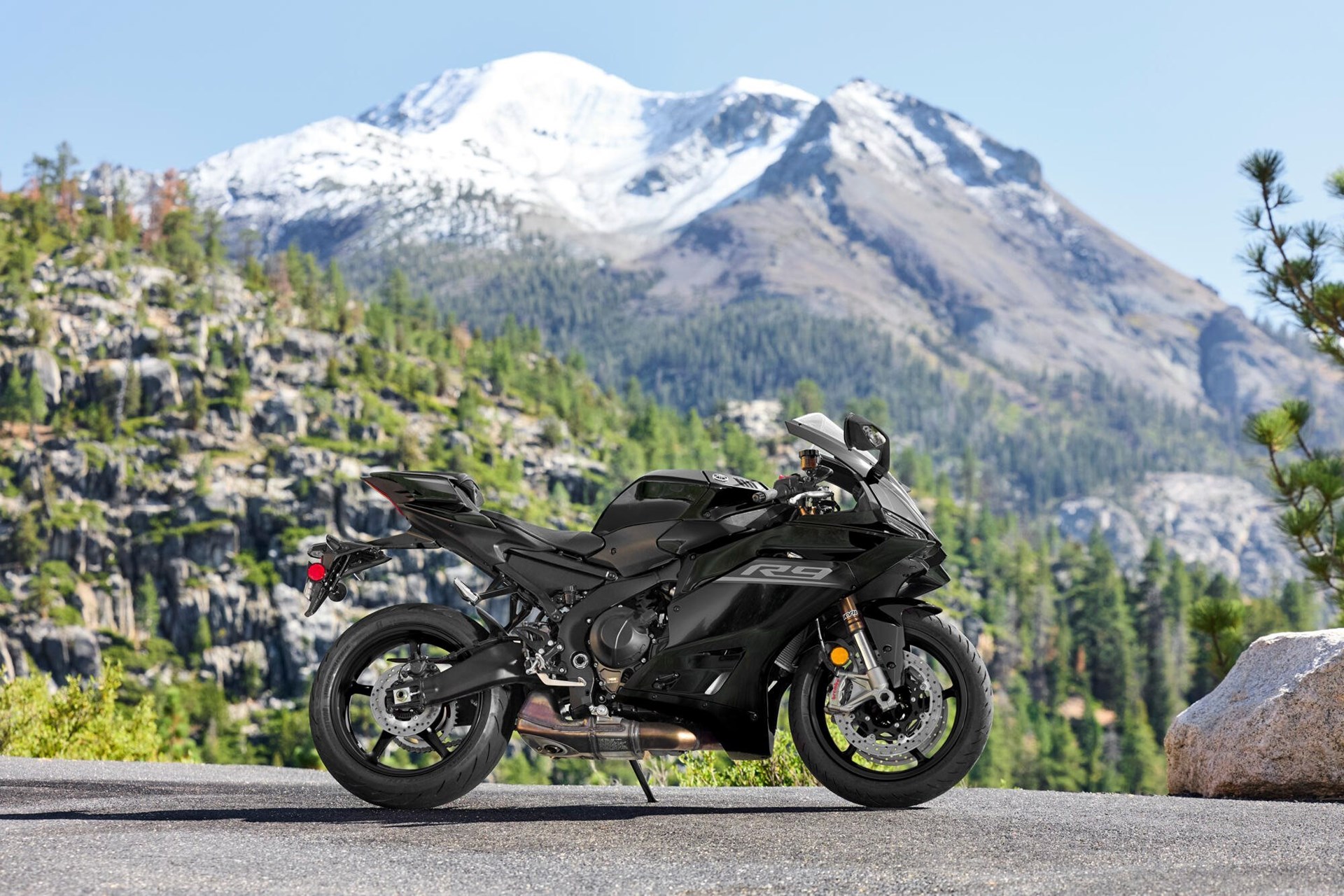 Yamaha R9, Lieferzeit auf Anfrage!