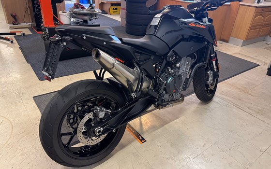 Gebrauchtmotorrad KTM 890 Duke - Bild 2