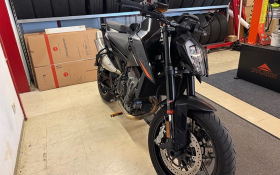Gebrauchtmotorrad KTM 890 Duke - Bild 4