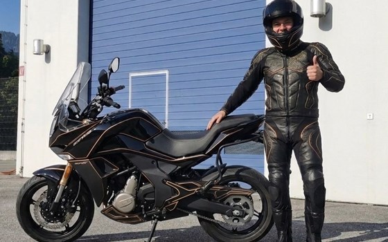 Gebrauchtmotorrad KTM 690 Supermoto Limited - Bild 3