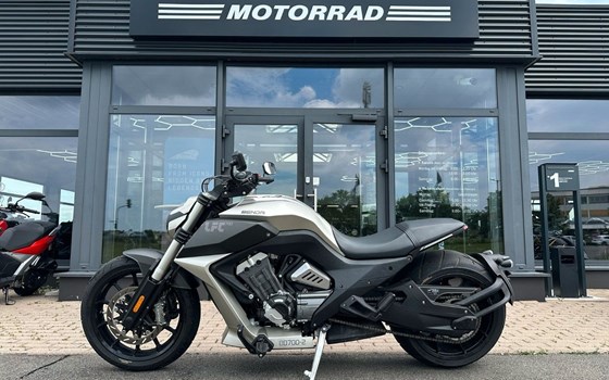 Gebrauchtmotorrad Benda LFC 700 - Bild 1