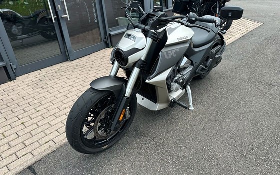 Gebrauchtmotorrad Benda LFC 700 - Bild 2