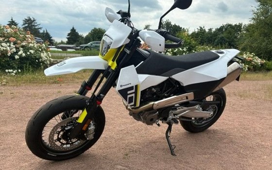 Neufahrzeug Husqvarna 701 Supermoto - Bild 2