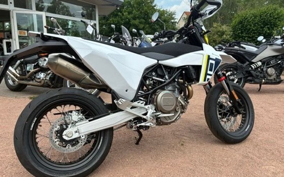 Neufahrzeug Husqvarna 701 Supermoto - Bild 5