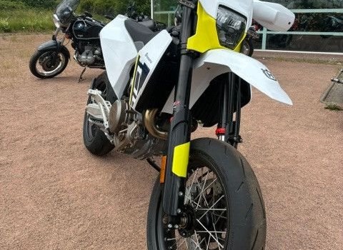 Neufahrzeug Husqvarna 701 Supermoto - Bild 9